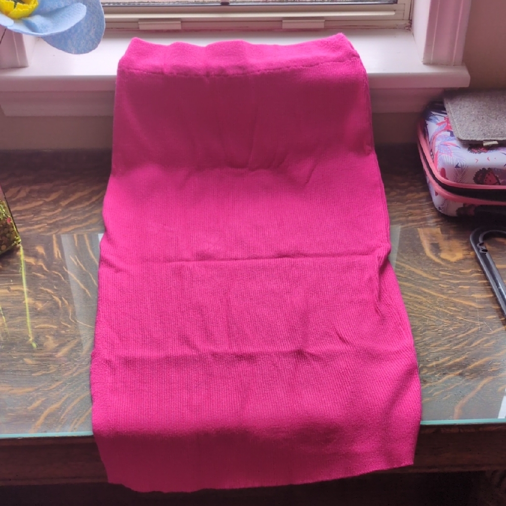 Vibrant Pink Knit Scarf